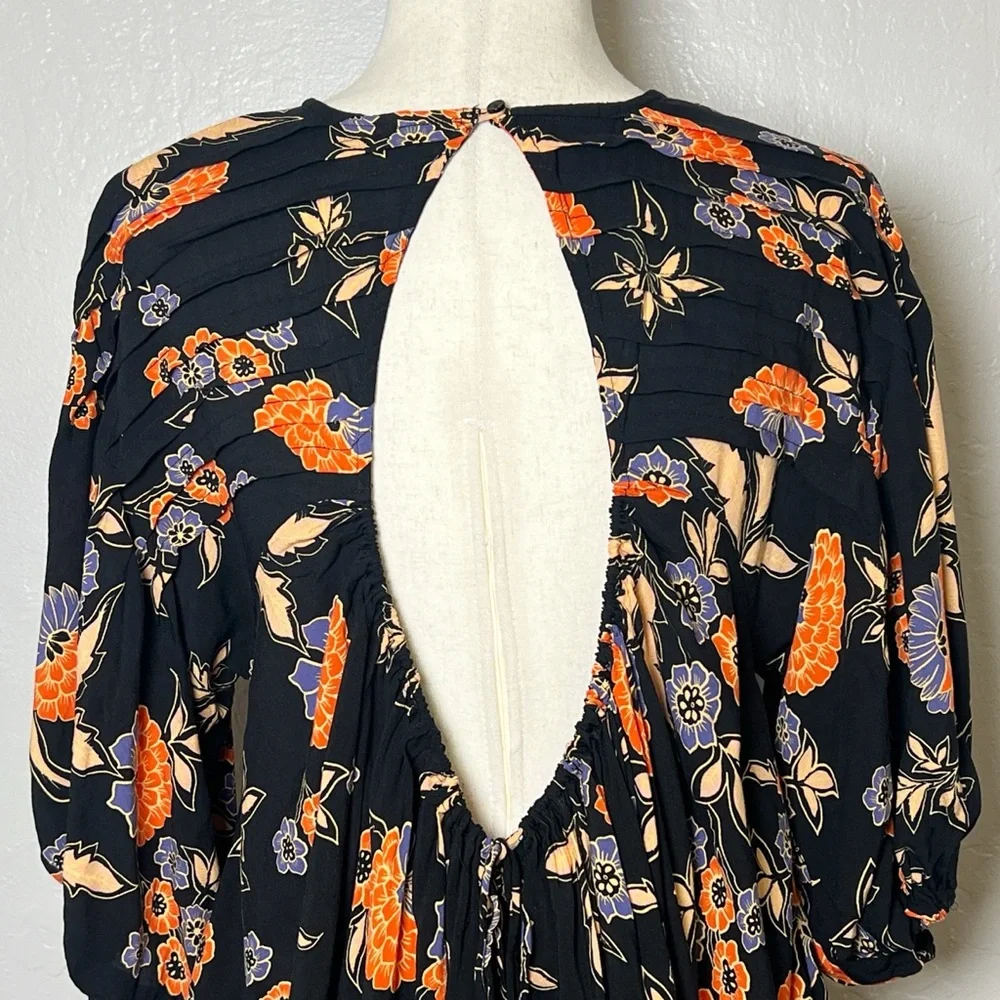 •FREE PEOPLE• Edie Oversized Open Back Hi Low Tunic‎ Top in Black Floral Size XS
